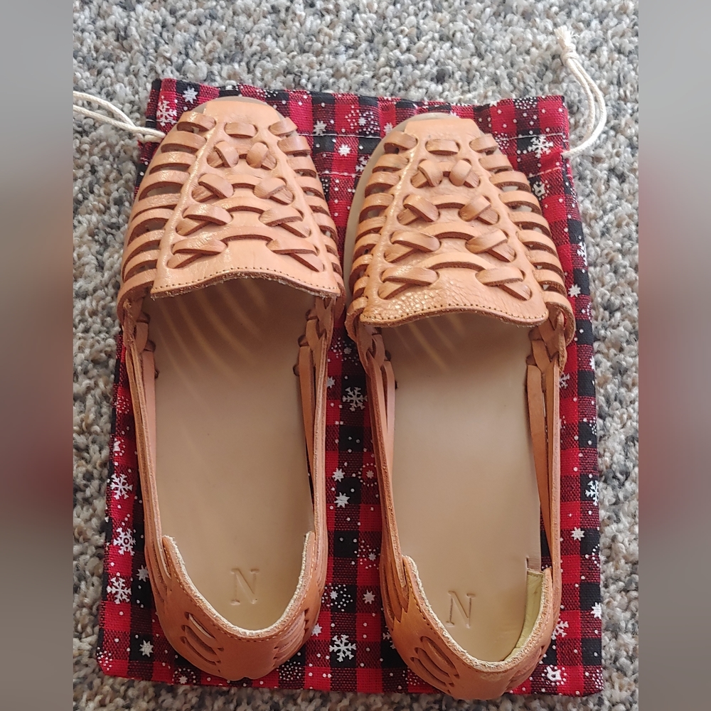 Nisolo Huarache Sandal Almond